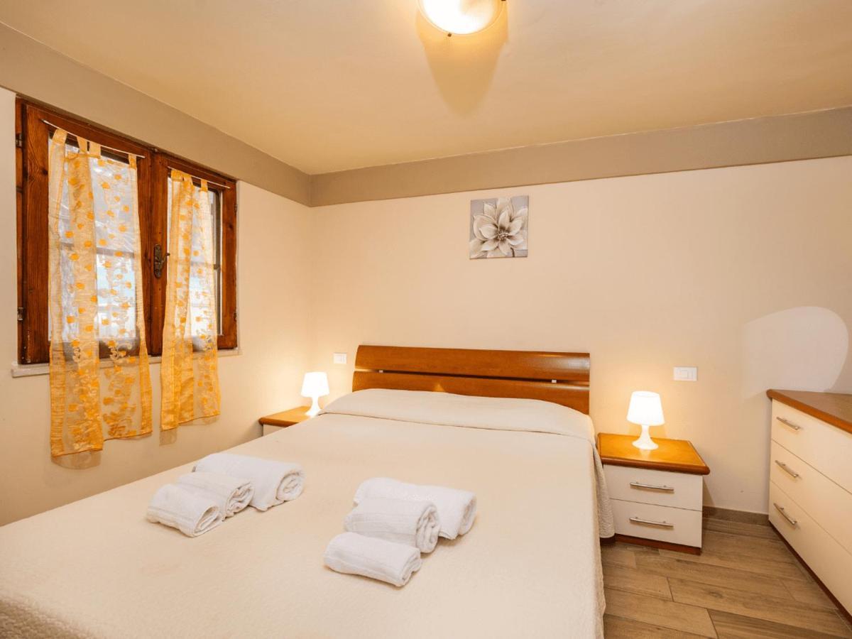 Anxur Village Camping แตร์ราชินา ภายนอก รูปภาพ